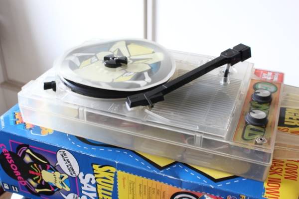 コーネリアス レコードプレーヤーgp 3c